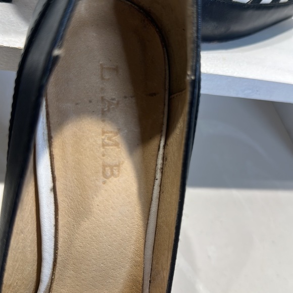 L.A.M.B Black & White Stiletto Pointed Toe Heels - Picture 3 of 7